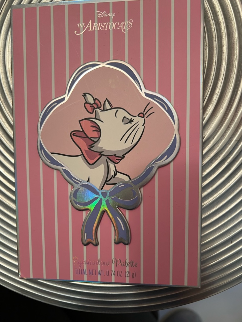 DISNEY THE ARISTOCATS MARIE EYE SHADOW PALETTE